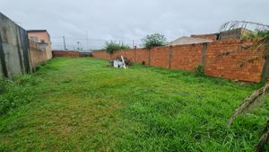 Image 1 - 886941