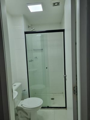 Image 9 - 886944