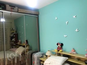 Image 2 - 886945