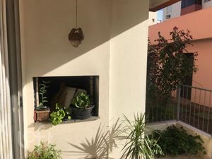 Image 7 - 886945