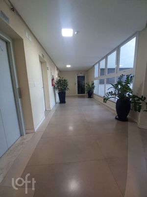 Image 32 - 886953