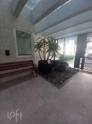 Image 36 - 886953
