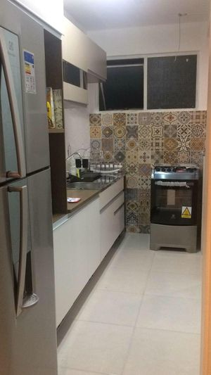 Image 3 - 886954