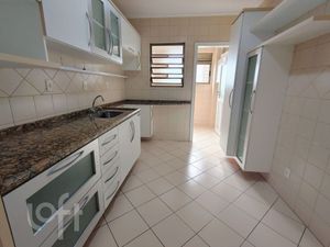 Image 8 - 886956