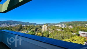 Image 17 - 886957