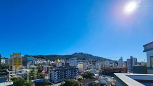 Image 29 - 886957