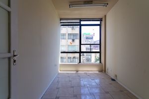 Image 7 - 886958