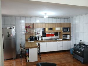 Image 2 - 886959