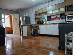 Image 5 - 886959