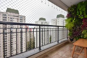 Image 5 - 886971
