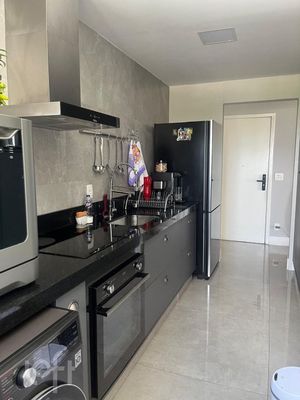 Image 3 - 886977