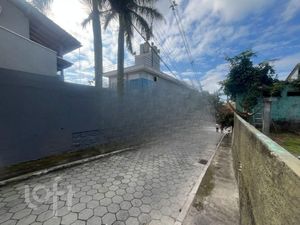 Image 32 - 886979