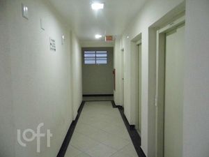 Image 39 - 886986