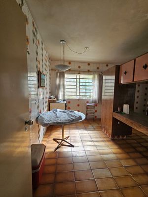 Image 45 - 886998