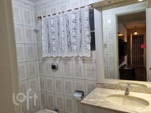 Image 13 - 887003