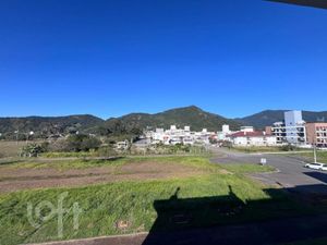 Image 17 - 887007