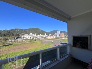 Image 2 - 887007