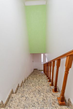 Image 9 - 887009