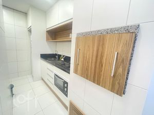 Image 1 - 887011