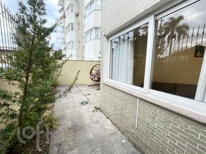 Image 16 - 887011