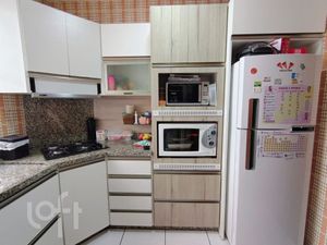 Image 27 - 887015