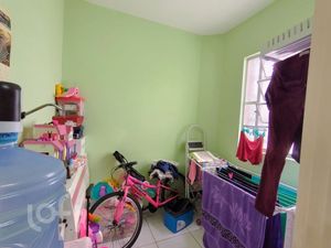 Image 14 - 887015
