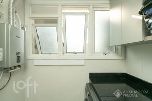 Image 31 - 887016