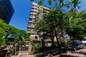 Image 36 - 887016