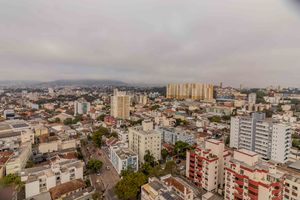 Image 10 - 887017