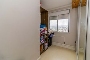 Image 16 - 887017