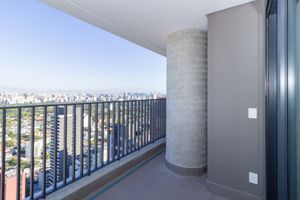Image 21 - 887020