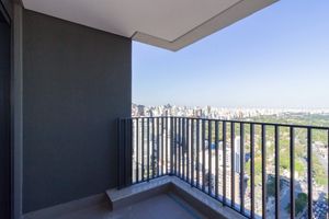 Image 22 - 887020