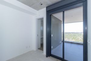 Image 37 - 887020
