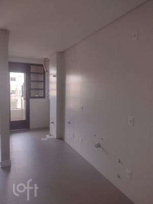Image 3 - 887021