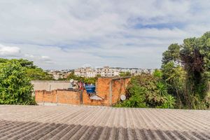 Image 5 - 887029