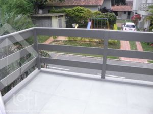 Image 11 - 887034