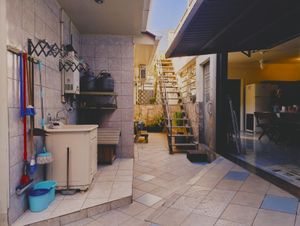 Image 23 - 887039