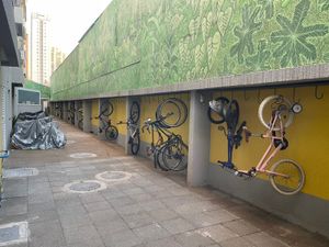 Image 18 - 887043