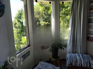 Image 18 - 887111