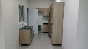 Image 7 - 887112