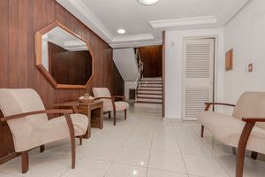 Image 22 - 887115