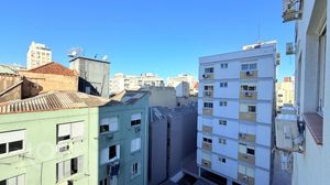 Image 30 - 887118