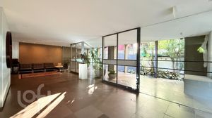 Image 35 - 887118