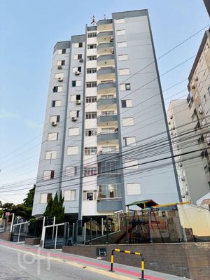 Image 15 - 887132