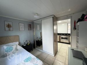 Image 10 - 887141