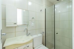 Image 10 - 887142