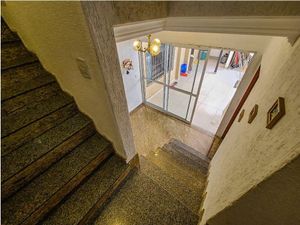 Image 9 - 887144