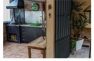 Image 34 - 887144