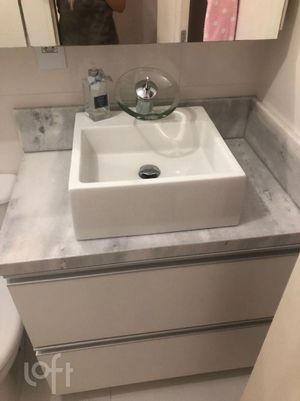Image 8 - 887220