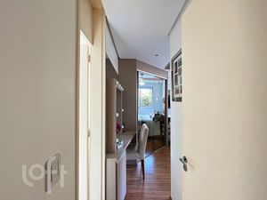Image 20 - 887220